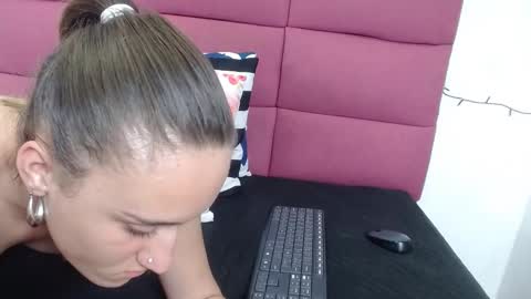 Hanna Palmer online show from 01/13/25, 06:38