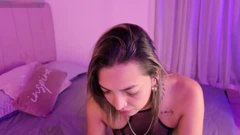 Hanna And Samantha online show from 10/16/25, 07:48