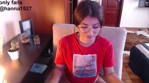 Snapshot of hanna_beily chatting on 10/02/25, 05:09 hanna online show from 10/02/25, 05:09