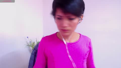Sara online show from 01/23/25, 05:10