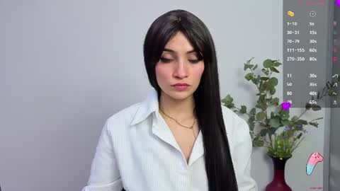 Sara online show from 06/16/26, 03:36