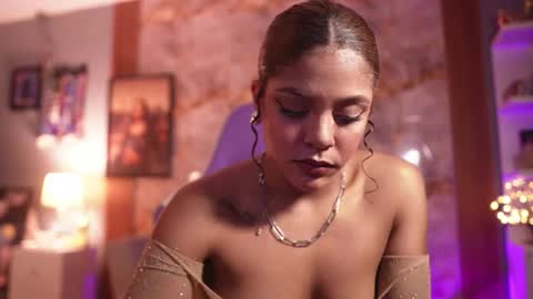 Snapshot of hanna_chris chatting on 11/24/25, 11:04 HANNA online show from 11/24/25, 11:04