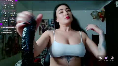 Hanna davis  new account  online show from 10/24/25, 10:28