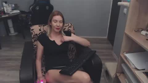 hanna_ha online show from 02/20/25, 07:30