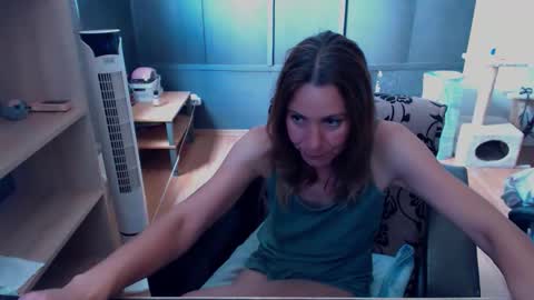 hanna_ha online show from 06/10/26, 12:26