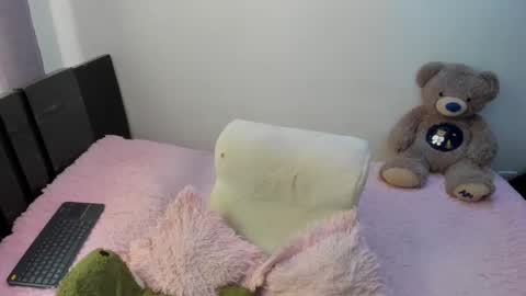 Monica online show from 01/27/25, 06:20