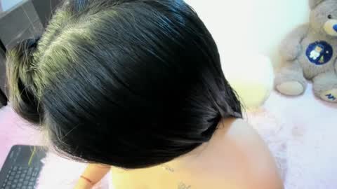 Monica online show from 02/06/25, 02:04