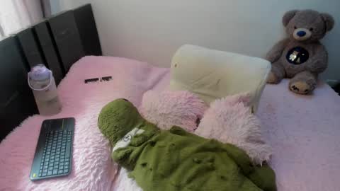 Monica online show from 02/26/25, 06:11