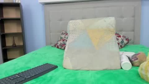 hanna_hornyx20 online show from 07/11/26, 12:24