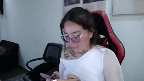 Snapshot of hanna_hot77 chatting on 03/23/26, 08:13 mara online show from 03/23/26, 08:13