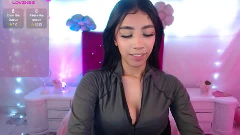 hanna_louse18 online show from 09/15/25, 09:59