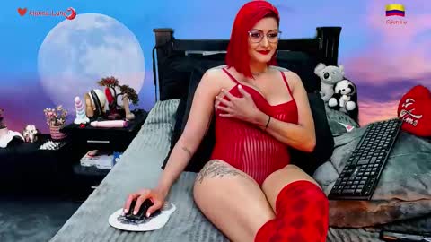 Snapshot of hanna_luna chatting on 10/03/25, 07:49 Hanna online show from 10/03/25, 07:49
