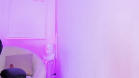 Hanna online show from 01/30/25, 09:04