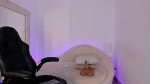 Hanna online show from 03/04/25, 01:45