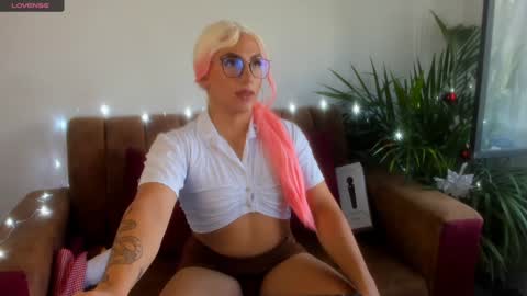 Hanna Capicorn online show from 12/31/24, 03:53