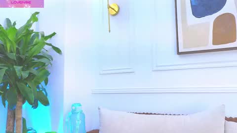 HANNA SOFIA online show from 05/04/26, 10:33