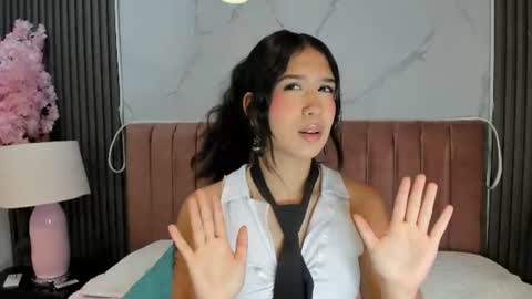 Hanna  online show from 06/11/26, 07:45