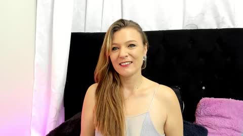 hanna_vell11 online show from 01/16/26, 02:37