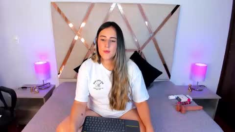 Snapshot of hannaa86 chatting on 10/04/25, 08:07 Hanna online show from 10/04/25, 08:07