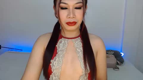 Hannah online show from 09/30/25, 02:49