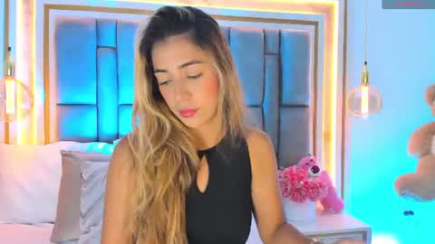 Eliana online show from 07/30/26, 01:15