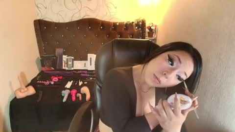 Hanna online show from 07/26/26, 01:51
