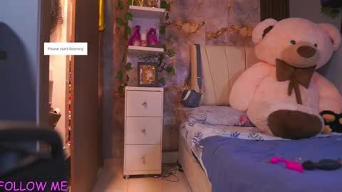 Snapshot of hannachris chatting on 05/19/26, 02:51 Hanna online show from 05/19/26, 02:51