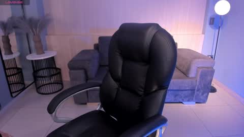  Hanna Connor  online show from 01/11/25, 08:21