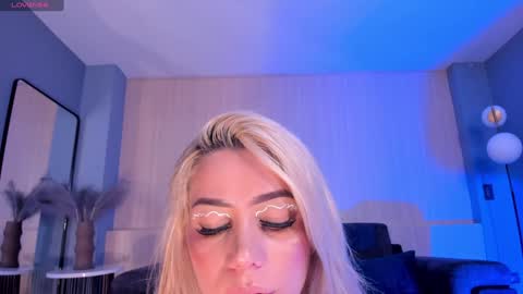  Hanna Connor  online show from 01/12/25, 08:57