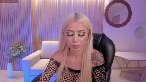  Hanna Connor  online show from 03/05/25, 08:00