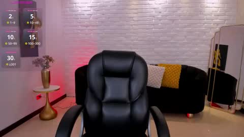 Snapshot of hannaconnor_ chatting on 11/10/25, 08:41 Hanna Connor online show from 11/10/25, 08:41