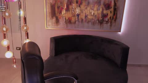  Hanna Connor  online show from 06/18/26, 09:52