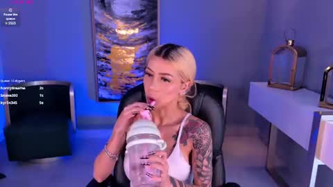  Hanna Connor  online show from 07/04/26, 01:17