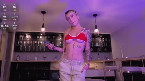  Hanna Connor  online show from 07/08/26, 10:47