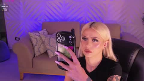  Hanna Connor  online show from 07/25/26, 11:57