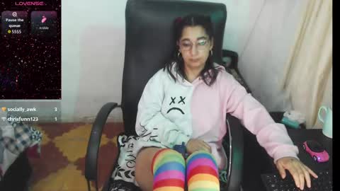 SARA  online show from 10/09/25, 02:42