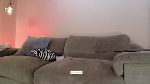 Hannah  online show from 07/24/26, 12:30