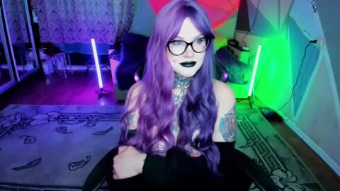 Hannah online show from 02/16/25, 02:32