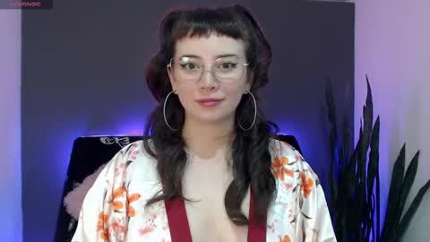 Snapshot of hannah_hexx chatting on 03/04/26, 01:55 HannahHexx online show from 03/04/26, 01:55