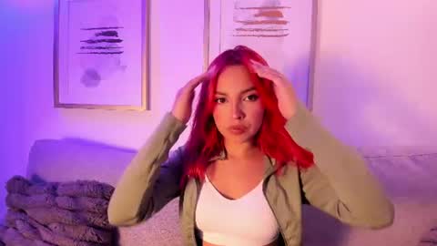 Snapshot of hannah_rosee_ chatting on 07/17/26, 04:19 Hannah online show from 07/17/26, 04:19