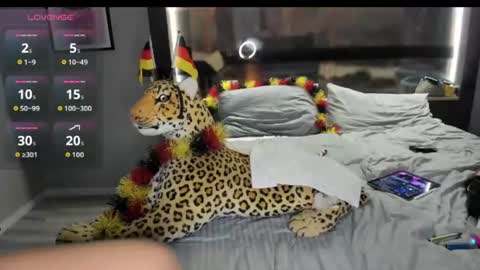Hannah online show from 06/26/26, 05:28