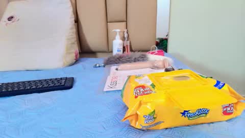 hannah_teehn online show from 11/13/25, 07:13