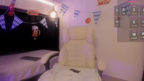 hannah  online show from 10/04/25, 03:48