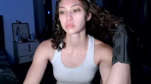 Snapshot of hannahbreeze chatting on 05/27/26, 01:57 Hannah Breeze online show from 05/27/26, 01:57