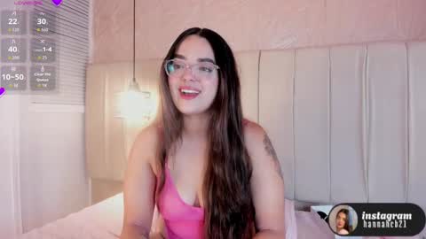 Snapshot of hannahcb_ chatting on 11/17/25, 08:47 Hannah Lee online show from 11/17/25, 08:47