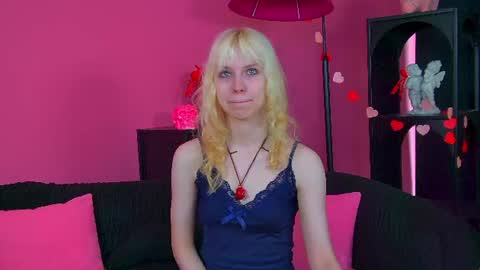 Snapshot of hannahhollis chatting on 06/13/26, 06:22 Hannah online show from 06/13/26, 06:22