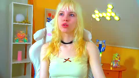 Snapshot of hannahhollis chatting on 07/05/26, 06:09 Hannah online show from 07/05/26, 06:09