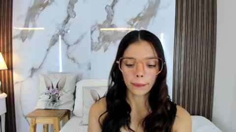 Hannahill69 online show from 01/18/25, 04:37