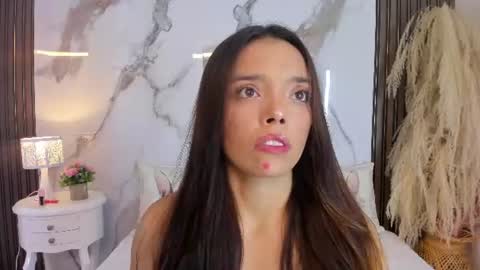 Hannahill69 online show from 07/28/26, 05:47