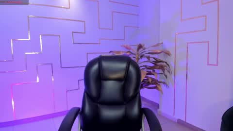 HANNAH J online show from 09/15/25, 06:08